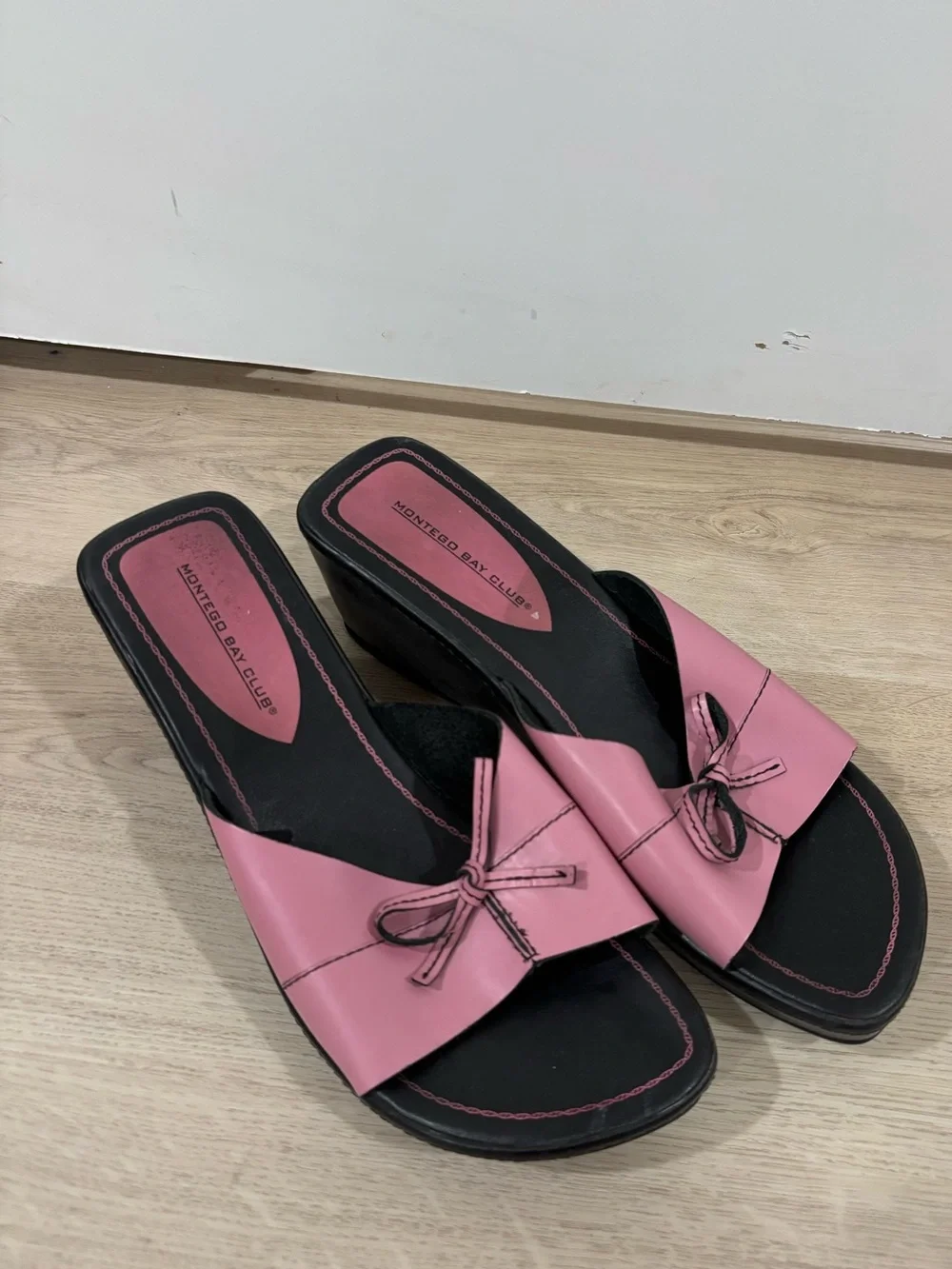 Vintage Montego Bay Platform Slide Sandals with Bow in Pink Size 9